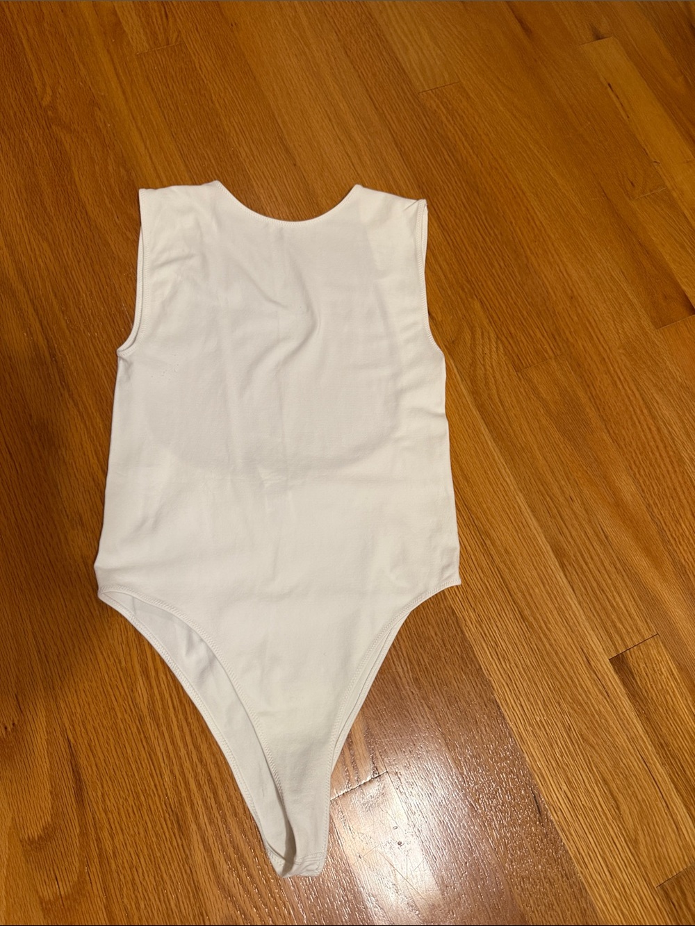 Zara White Sleeveless Scoop Neck Bodysuit